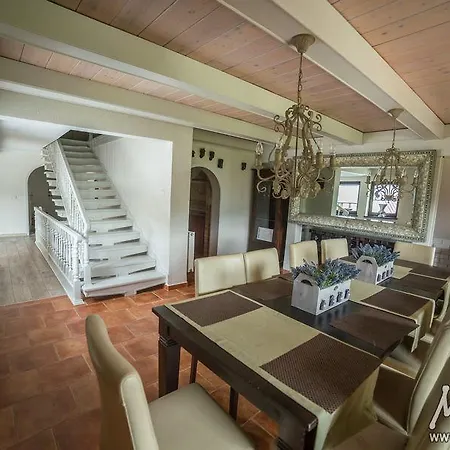 Villa House *